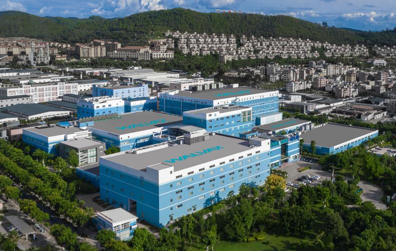 确定今年经济增长预期目标为6%左右
